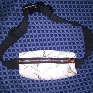 Marble fanny pack
